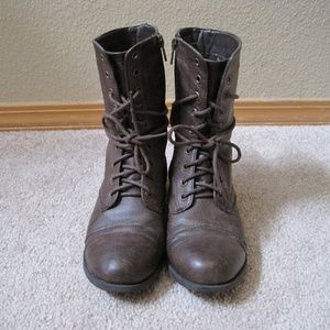 Madden Girl Brown Lace Up Boots - Size 5.5
